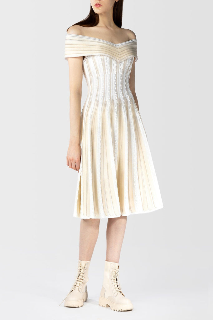 RVN Dress 러플 오프숄더 드레스